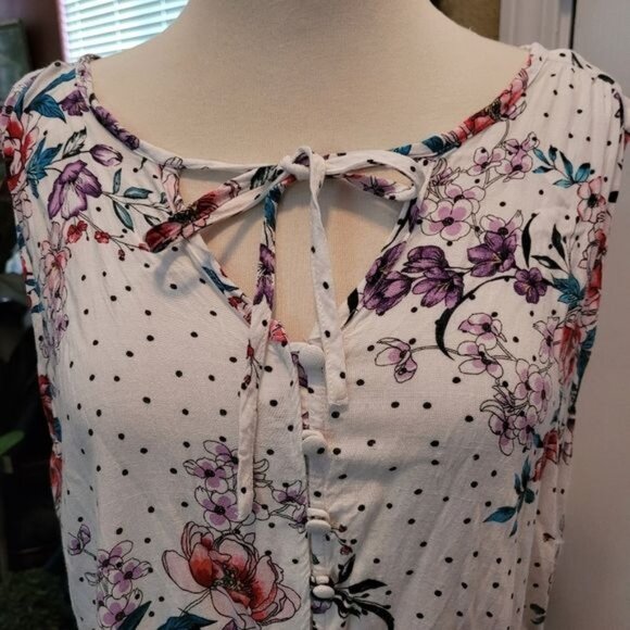 Torrid Baby Doll Top Black White Polka Dots Pink Flowers Floral Print Si… - Picture 4 of 7